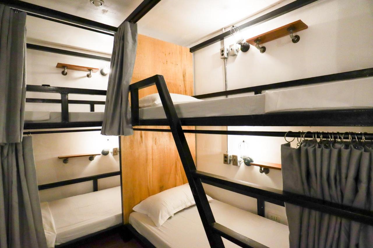 Ocean Breeze Hostel By Daily Sweet Moalboal Exteriér fotografie