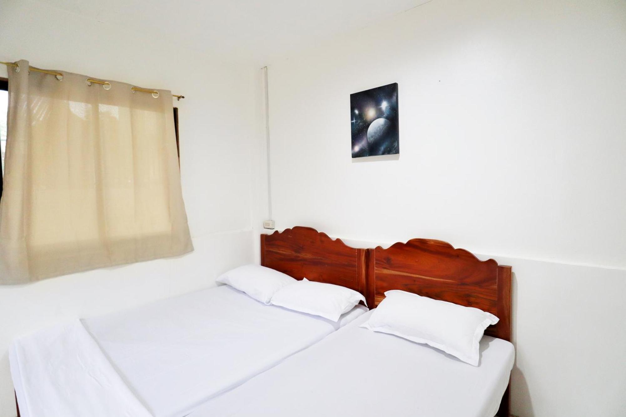 Ocean Breeze Hostel By Daily Sweet Moalboal Exteriér fotografie